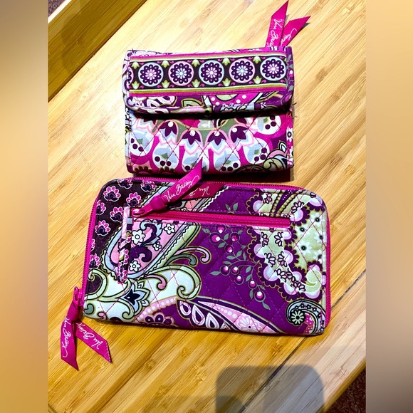 Very Bradley Two Clean Wallets - Picture 1 of 8